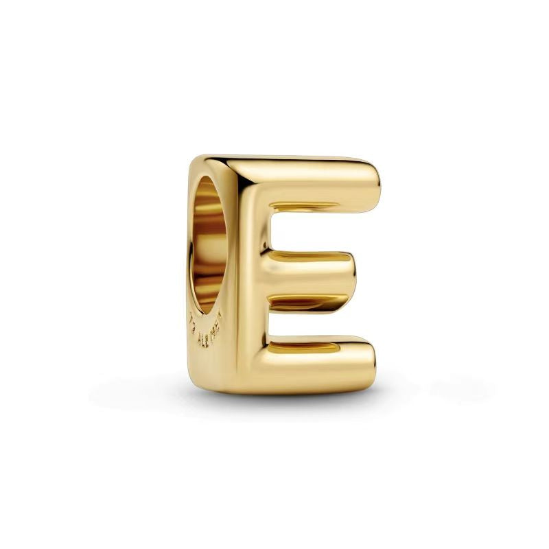 Charm Con Letra Del Alfabeto A-Z Dorado