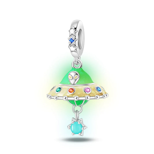 Charm Colgante Nave Extraterrestre Violeta / Glow In The Dark