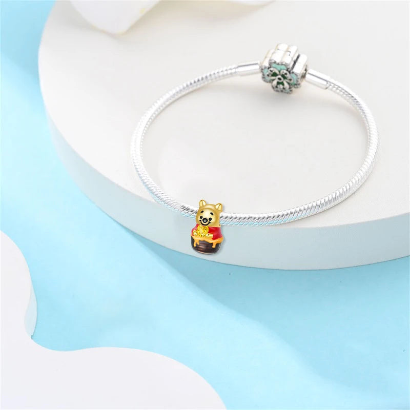 Charm Charm Winnie Pooh Con Tarro De Miel De Disney®