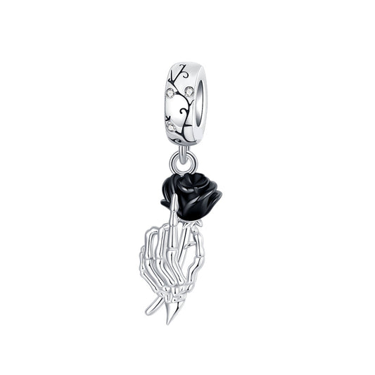 Charm Colgante Mano De Esqueleto Y Rosa Negra