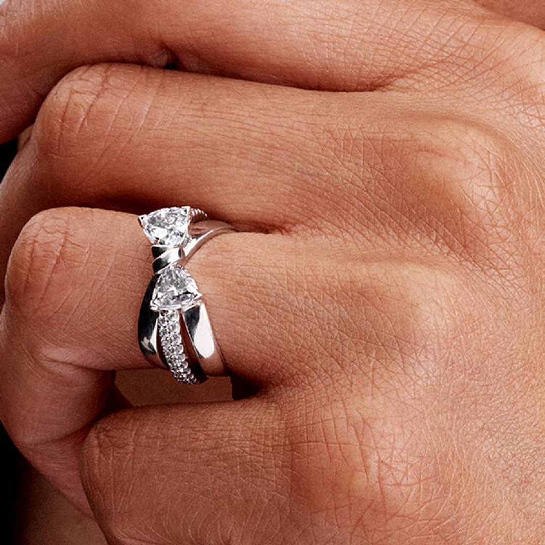 Anillo Cruzado Moño Pavé
