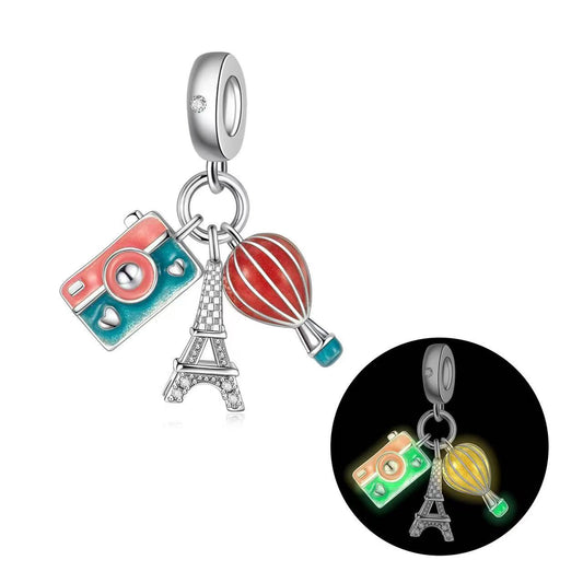 Charm Colgante Triple Torre Eiffel, Cámara & Globo Aerostático / Glow In The Dark