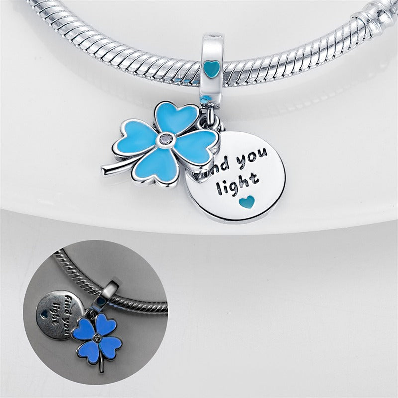 Charm Colgante De Trébol De Cuatro Hojas Con Frase "Find Your Light" / Glow in the Dark