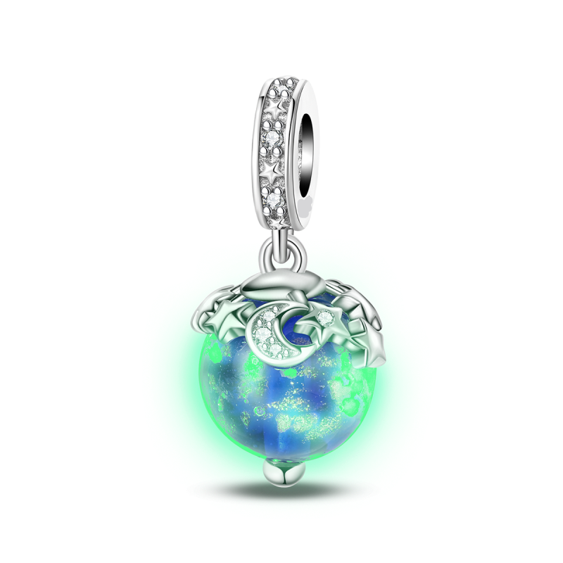 Charm Colgante Sueño Cósmico  / Glow In The Dark